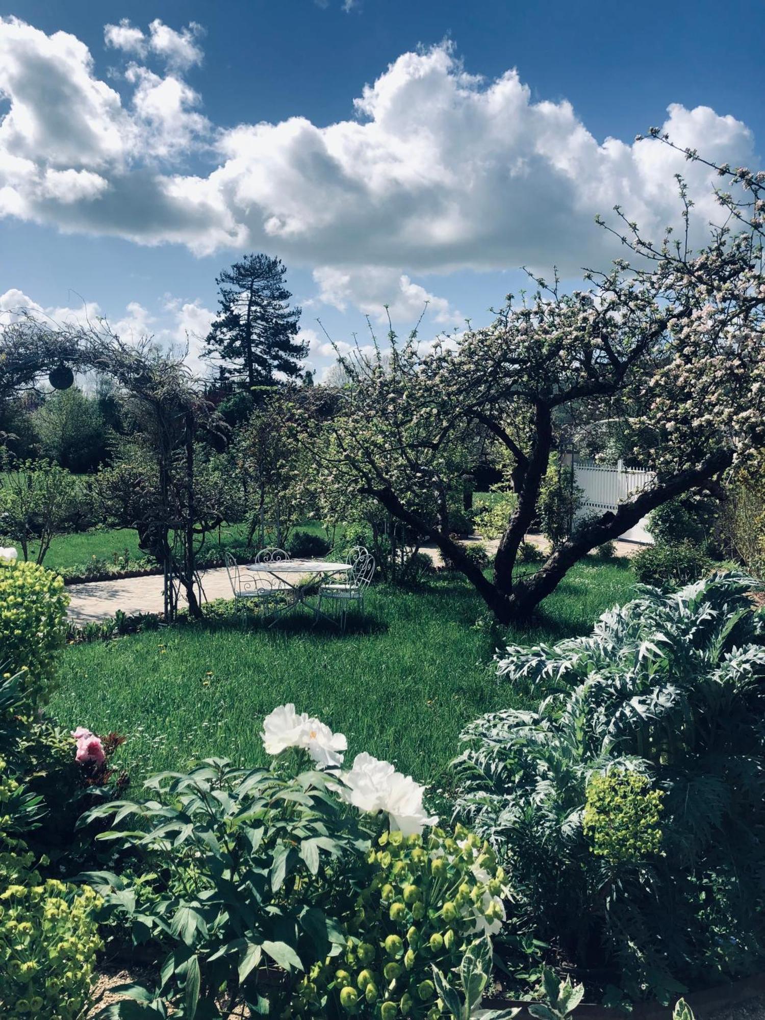 Les Grands Jardins Lodge Ζιβερνί Εξωτερικό φωτογραφία